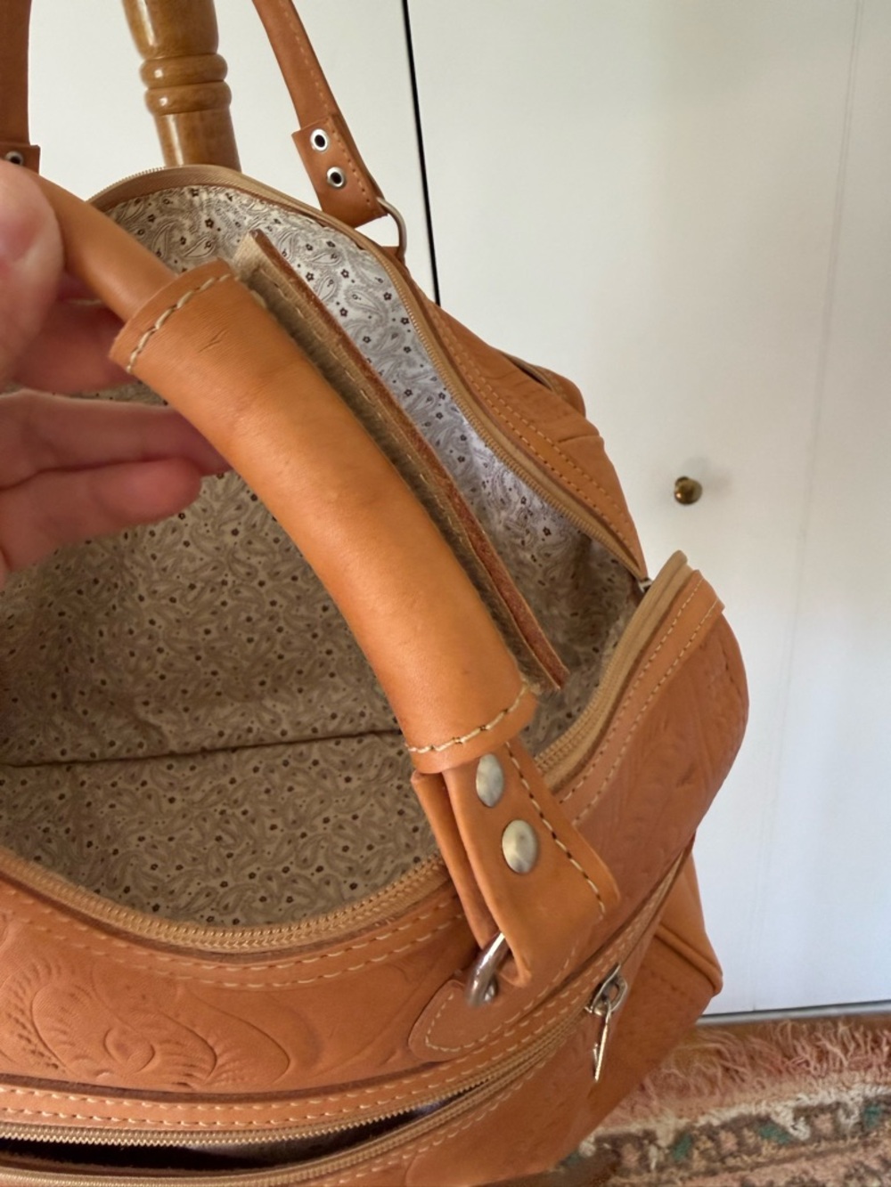 Ropin west tooled leather weekender carryon - Picture 9 of 10